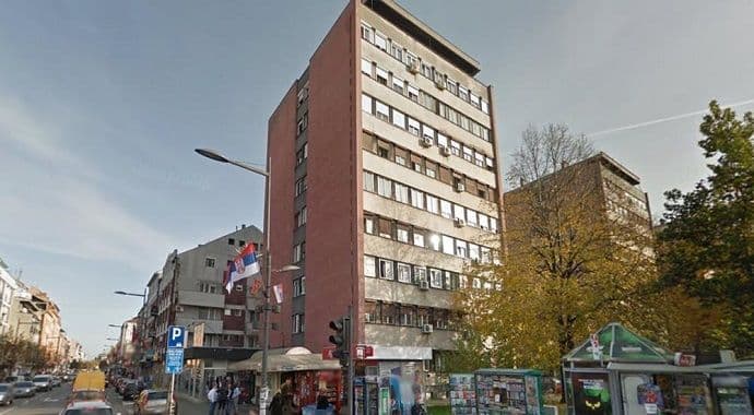 Tinejdžer izvršio samoubistvo skokom sa solitera Tinejdžer izvršio samoubistvo skokom sa solitera