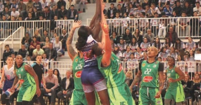 Ružne scene nakon poraza košarkašica Budućnosti Ružne scene nakon poraza košarkašica Budućnosti