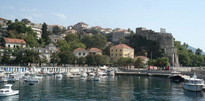 Poginuo motociklista u Herceg Novom Poginuo motociklista u Herceg Novom