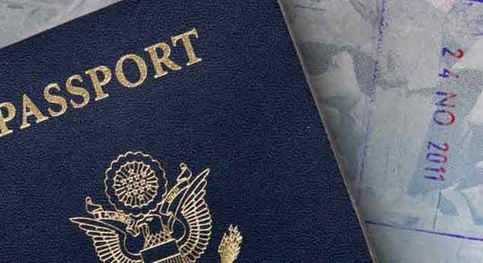 Zašto pasoši postoje u samo četiri boje? Zašto pasoši postoje u samo četiri boje?