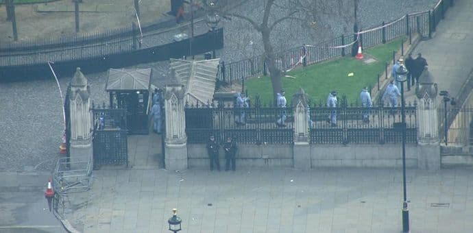London: Među povrijeđenima nema crnogorskih državljana, novi snimak napada London: Među povrijeđenima nema crnogorskih državljana, novi snimak napada