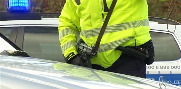 Pokušao kolima da uleti među ljude u Antverpenu Pokušao kolima da uleti među ljude u Antverpenu