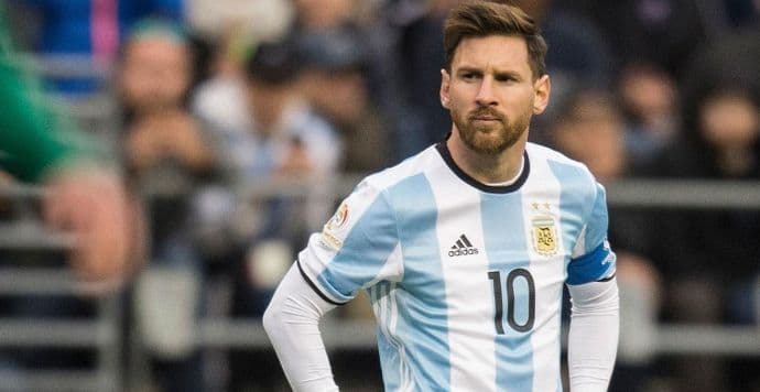 Španci napali FIFA: Sramota, svete se Mesiju Španci napali FIFA: Sramota, svete se Mesiju