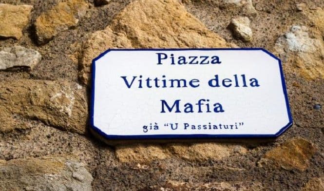 Sicilija će turistima nuditi "mafijaške ture" Sicilija će turistima nuditi "mafijaške ture"