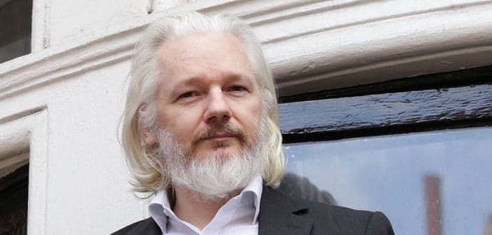 CIA hakovala "Apple" telefone godinu dana nakon puštanja u prodaju CIA hakovala "Apple" telefone godinu dana nakon puštanja u prodaju