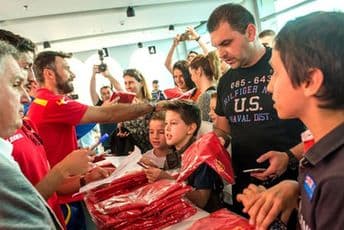 Fudbaleri Crne Gore u posjeti T-Centru