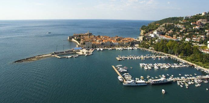 DPS: Nova vladajuća većina u Budi uporno krši zakon DPS: Nova vladajuća većina u Budi uporno krši zakon