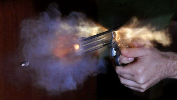 Zbog zalutalog metka priveli više osoba Zbog zalutalog metka priveli više osoba