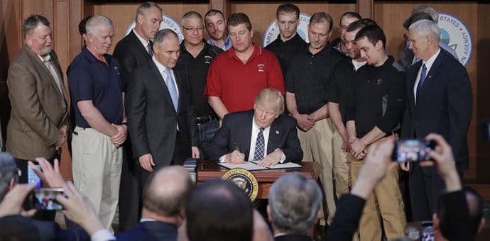 Tramp ukazom mijenja pristup SAD klimatskim promjenama Tramp ukazom mijenja pristup SAD klimatskim promjenama