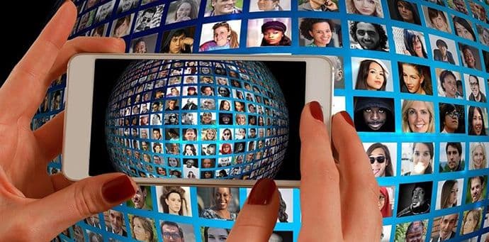 Sada svi vaši Facebook prijatelji znaju gdje se nalazite Sada svi vaši Facebook prijatelji znaju gdje se nalazite