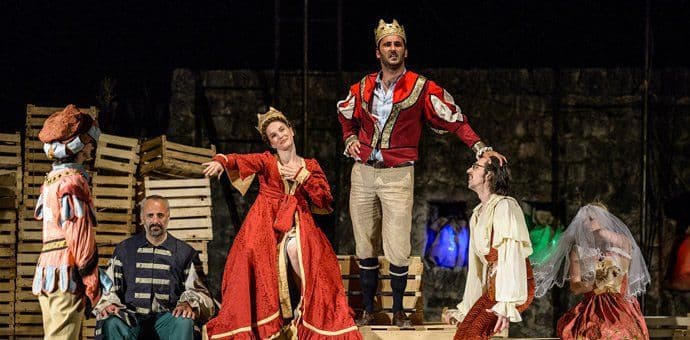 Velika scena za "Predstavu Hamleta u selu Mrduša Donja" Velika scena za "Predstavu Hamleta u selu Mrduša Donja"