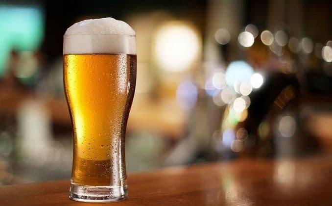 Deset razloga zbog kojih je dobro piti pivo Deset razloga zbog kojih je dobro piti pivo