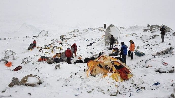 Velika akcija uklanjanja više od 100 tona smeća s Mont Everesta Velika akcija uklanjanja više od 100 tona smeća s Mont Everesta