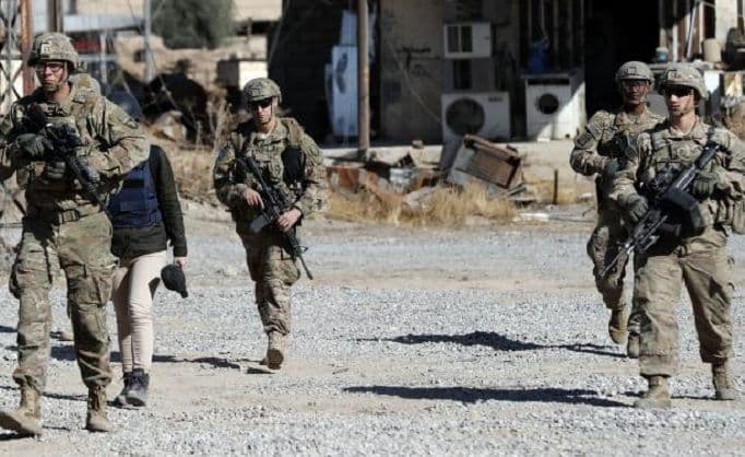 RT: Vojska SAD na prvim linijama fronta u Siriji RT: Vojska SAD na prvim linijama fronta u Siriji