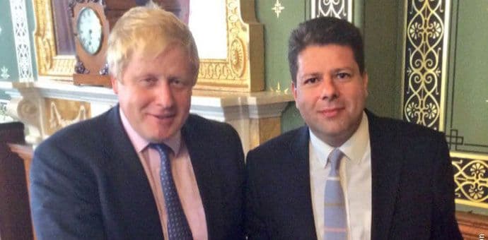 Britanija optužila Španiju da želi da "ukrade" Gibraltar Britanija optužila Španiju da želi da "ukrade" Gibraltar