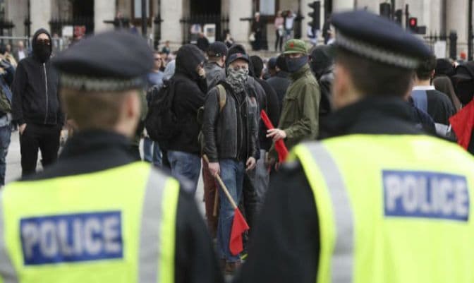 Haos u Londonu: Veliki antiislamski protest Haos u Londonu: Veliki antiislamski protest