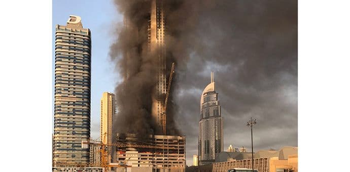 Dubai: Veliki požar uz Burdž Kalifu (Video) Dubai: Veliki požar uz Burdž Kalifu (Video)