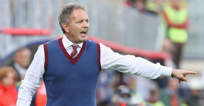 Siniša Mihajlović šokirao Italiju: Ne znam ko je Ana Frank, izvinite, ne čitam novine Siniša Mihajlović šokirao Italiju: Ne znam ko je Ana Frank, izvinite, ne čitam novine