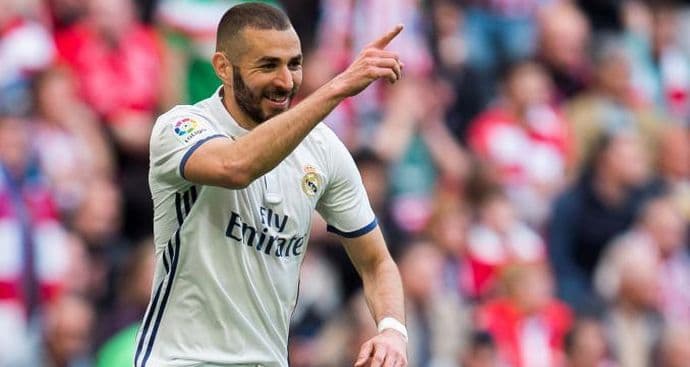Benzema pogodio iz ofsajda, Real odradio Alaves Benzema pogodio iz ofsajda, Real odradio Alaves