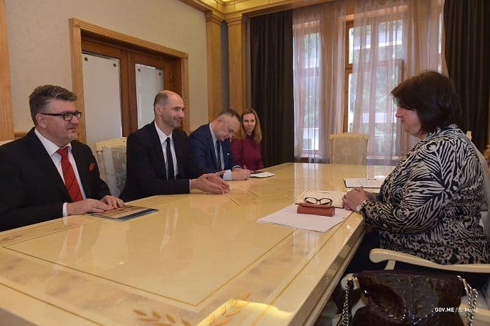 Vučinović primila predstavnike odbora za evropske poslove hrvatskog Sabora Vučinović primila predstavnike odbora za evropske poslove hrvatskog Sabora