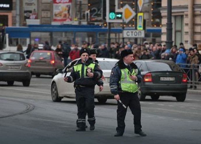 Sankt Peterburg: Pronađena eksplozivna naprava u stambenoj zgradi Sankt Peterburg: Pronađena eksplozivna naprava u stambenoj zgradi