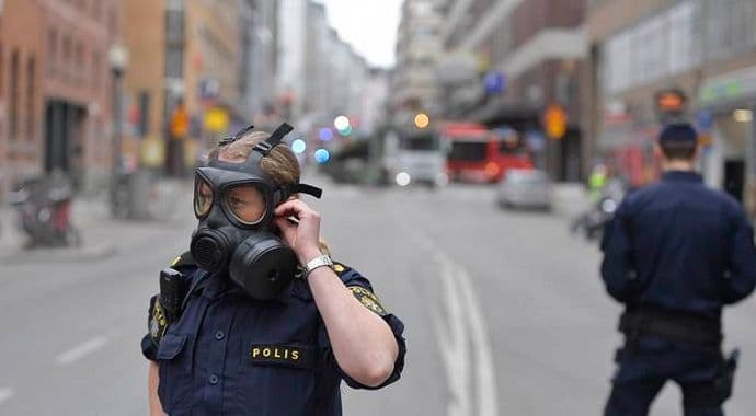Stokholm: U napadu četvoro mrtvih, jedna osoba uhapšena Stokholm: U napadu četvoro mrtvih, jedna osoba uhapšena