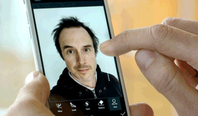 Adobe predstavio aplikaciju koja poboljšava selfije (VIDEO) Adobe predstavio aplikaciju koja poboljšava selfije (VIDEO)