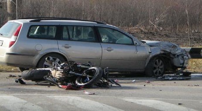 Dvije osobe poginule u stravičnoj nesreći na Avali Dvije osobe poginule u stravičnoj nesreći na Avali