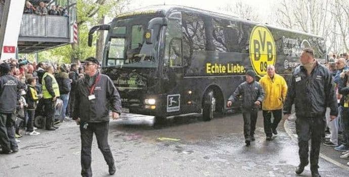 Drama u Dortmundu! Eksplozija odložila meč, povrijeđen Bartra! Drama u Dortmundu! Eksplozija odložila meč, povrijeđen Bartra!