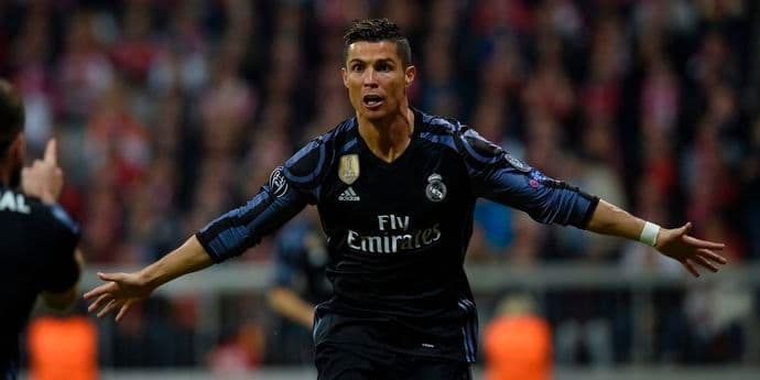 Lomi se oko Ronalda: Dvije opcije, a nijedna nije Mančester Junajted! Lomi se oko Ronalda: Dvije opcije, a nijedna nije Mančester Junajted!