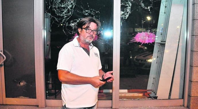 Radenović: Stanite na put samovolji umišljenih vladara Radenović: Stanite na put samovolji umišljenih vladara