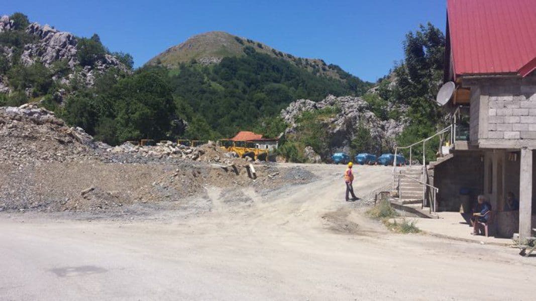 I Milju i Vladu boli glava zbog 267.409 eura I Milju i Vladu boli glava zbog 267.409 eura