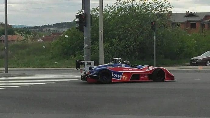 Bolid na podgoričkim ulicama: Aj sad, tišina... Bolid na podgoričkim ulicama: Aj sad, tišina...