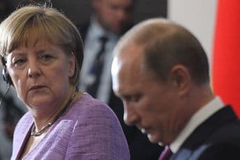 Merkel: Možda je Putin čekao da ja odem pa da napadne Ukrajinu Merkel: Možda je Putin čekao da ja odem pa da napadne Ukrajinu