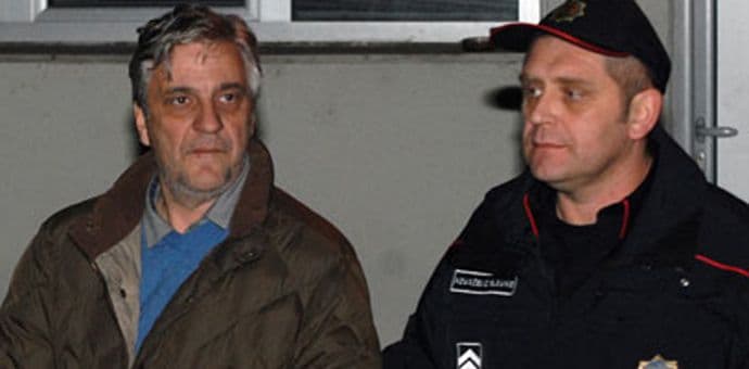 Kreditom od 200.000 zatvarao minuse u CKB-u Kreditom od 200.000 zatvarao minuse u CKB-u