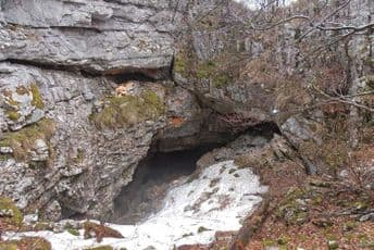 Fenomen prirode: Ledena pećina u zaleđu Herceg Novog (FOTO)