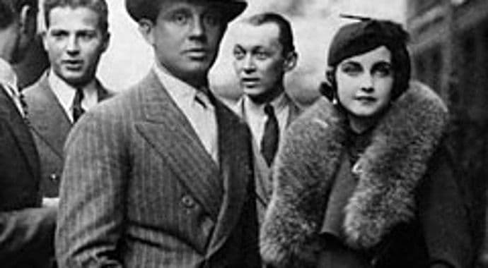 Bogatašica milijarde spiskala na drogu, alkohol i sedam muževa Bogatašica milijarde spiskala na drogu, alkohol i sedam muževa