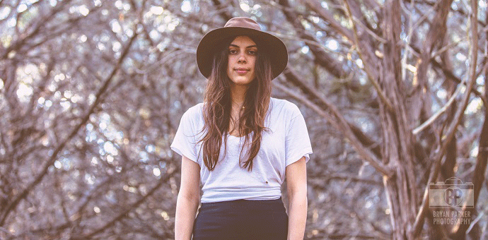 DŽULI BIRN, ALBUM „NOT EVEN HAPPINESS“: Nomadska elegija DŽULI BIRN, ALBUM „NOT EVEN HAPPINESS“: Nomadska elegija