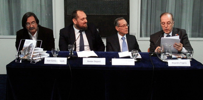 Buenos Aires: Promovisana knjiga "Crnogorski iseljenici u novom svijetu" Buenos Aires: Promovisana knjiga "Crnogorski iseljenici u novom svijetu"