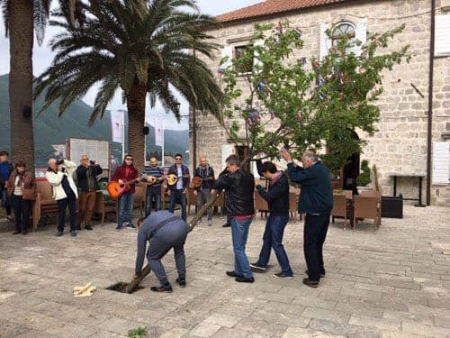 Kako Peraštani proslavljaju Prvi maj? Kako Peraštani proslavljaju Prvi maj?