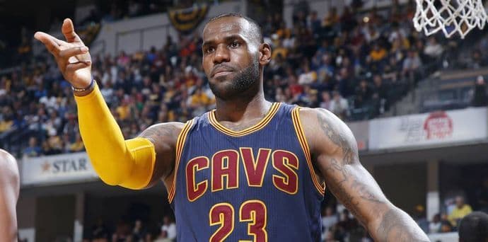 Tripl-dabl Lebrona za novi rekord NBA lige Tripl-dabl Lebrona za novi rekord NBA lige