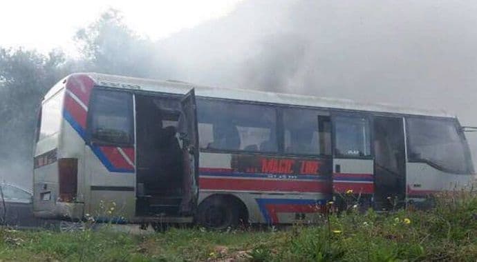 Autobus se zapalio u toku vožnje Autobus se zapalio u toku vožnje
