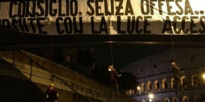 VIDEO: Morbidna poruka navijača Rome! VIDEO: Morbidna poruka navijača Rome!