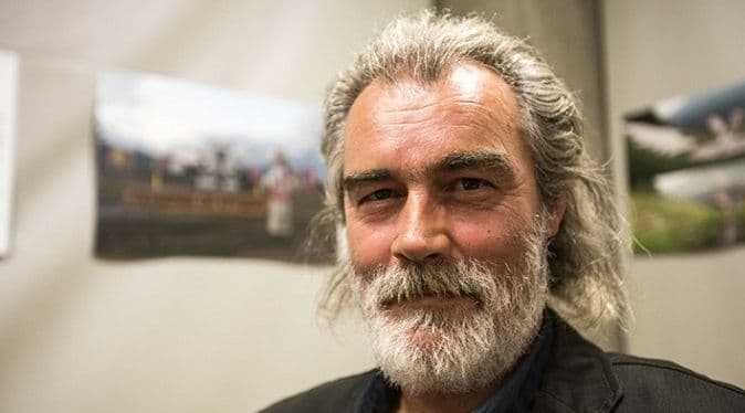 Bilježnica Robija K.: Pada li vlada? Bilježnica Robija K.: Pada li vlada?