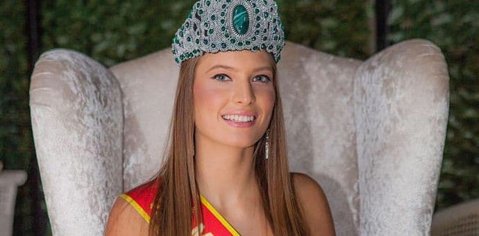 RAZOTKRIVANJE - Tea BABIĆ: Putovanja me ispunjavaju RAZOTKRIVANJE - Tea BABIĆ: Putovanja me ispunjavaju