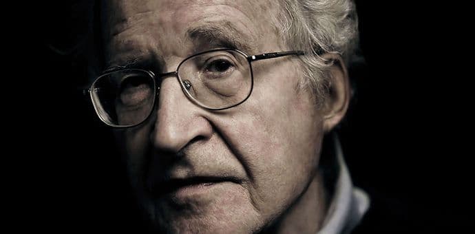 Čomski: Tramp nije fašista, njegova ideologija je "ja" Čomski: Tramp nije fašista, njegova ideologija je "ja"