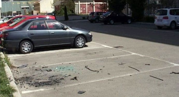 Uhapšen osumnjičeni za bombaški napad na vozilo Đokovića Uhapšen osumnjičeni za bombaški napad na vozilo Đokovića