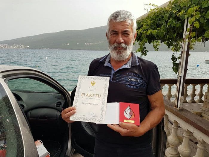 Junak: Zdravko Sijerković dao 90 litara krvi, ne pitajući – za koga je? Junak: Zdravko Sijerković dao 90 litara krvi, ne pitajući – za koga je?