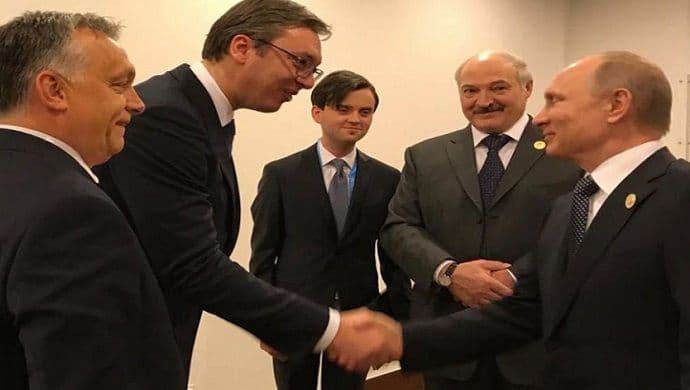Vučić sa Putinom u Pekingu o “Velikoj Albaniji” Vučić sa Putinom u Pekingu o “Velikoj Albaniji”