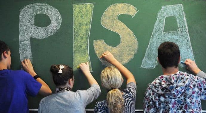 Urađena PISA studija: Mijenjati tradicionalnu nastavu Urađena PISA studija: Mijenjati tradicionalnu nastavu